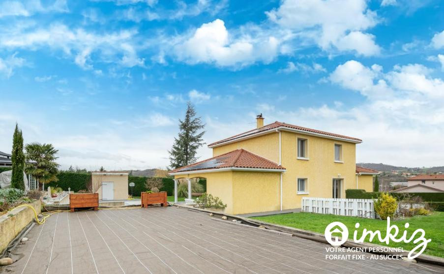 
                                                Vente
                                                 Maison 7 pièces