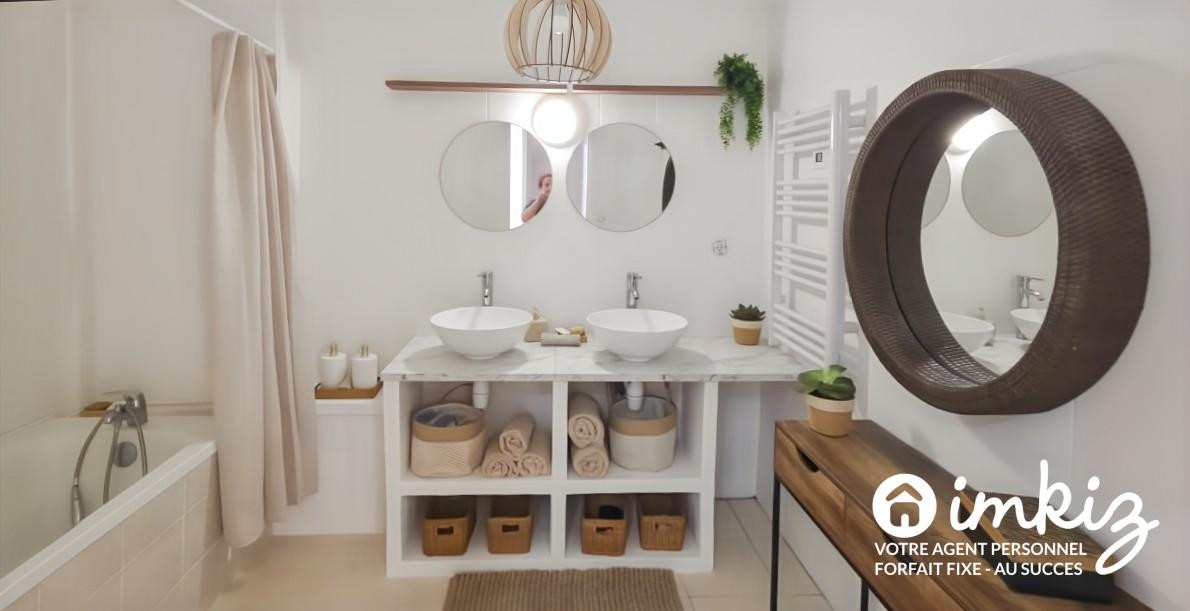 
                                                Vente
                                                 Maison 7 pièces