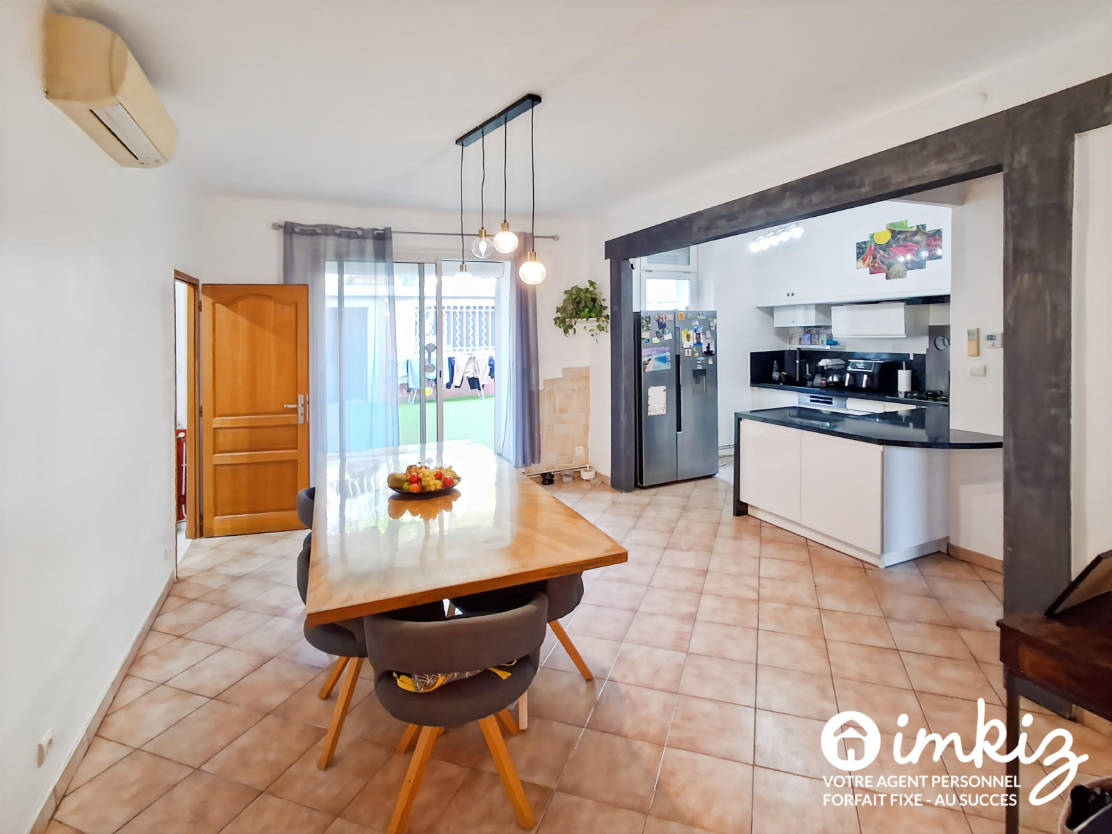 
                                                Vente
                                                 Maison 7 pièces