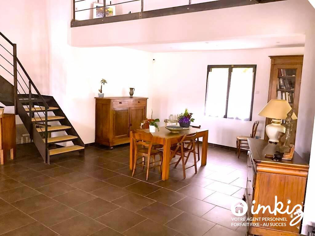 
                                                Vente
                                                 Maison 7 pièces
