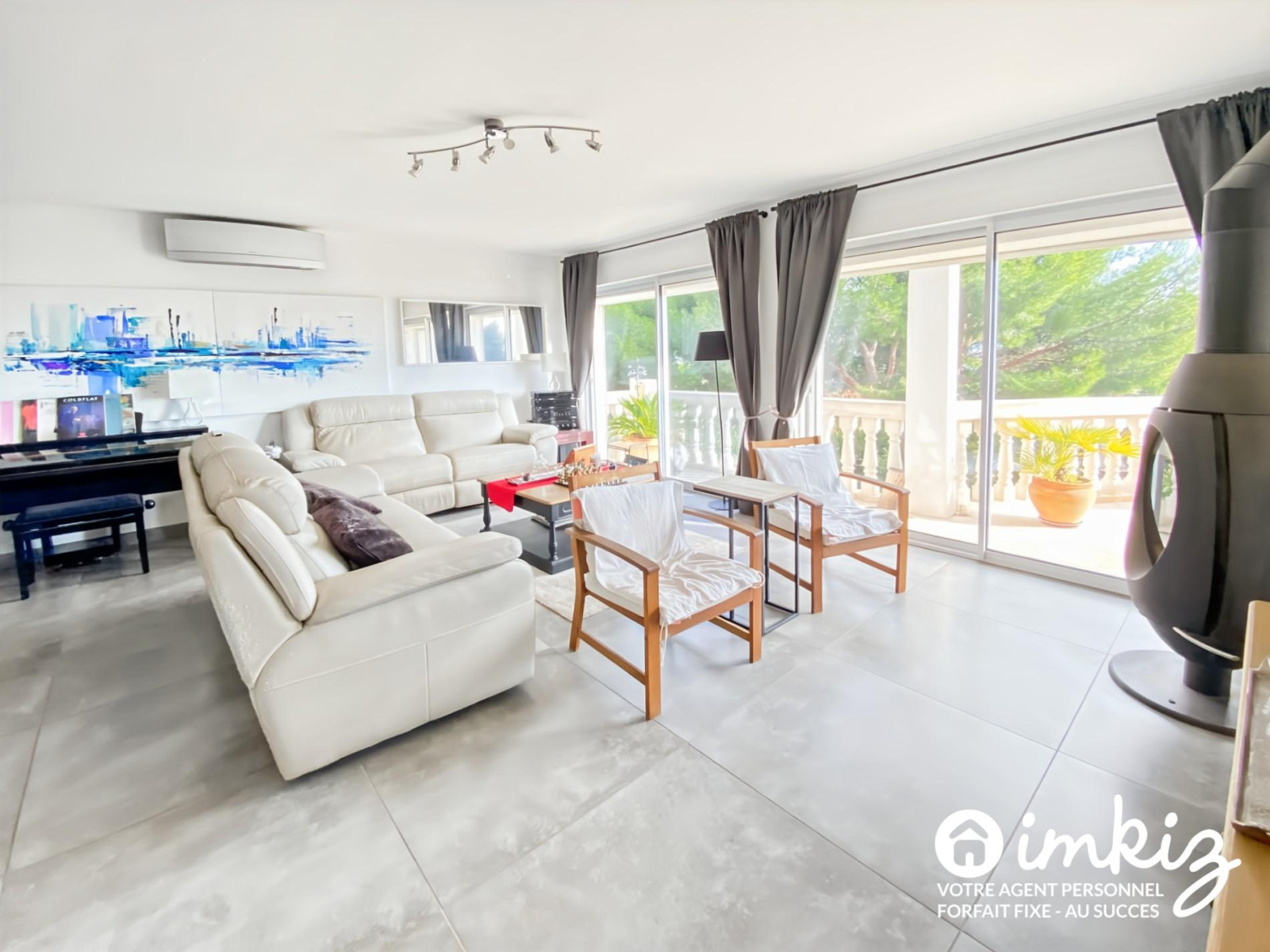 
                                                Vente
                                                 Maison 7 pièces