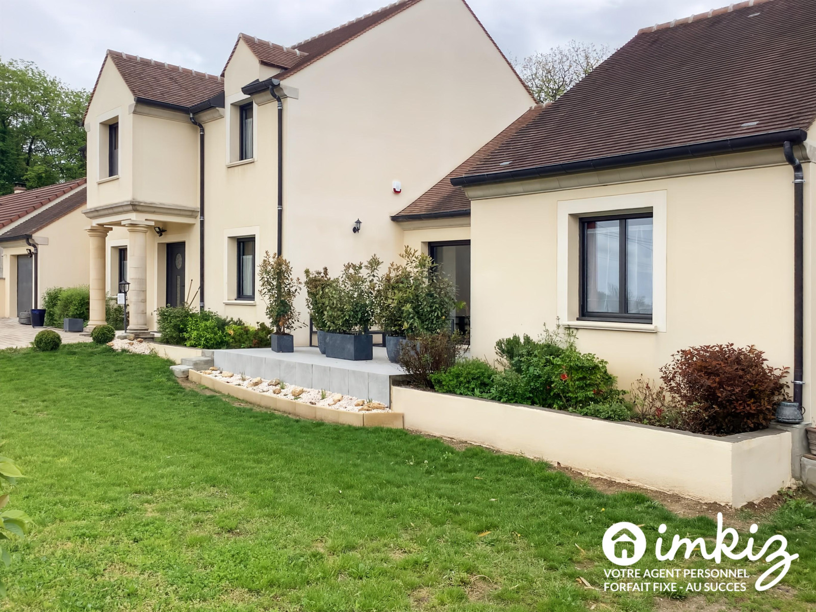 
                                                Vente
                                                 Maison 7 pièces