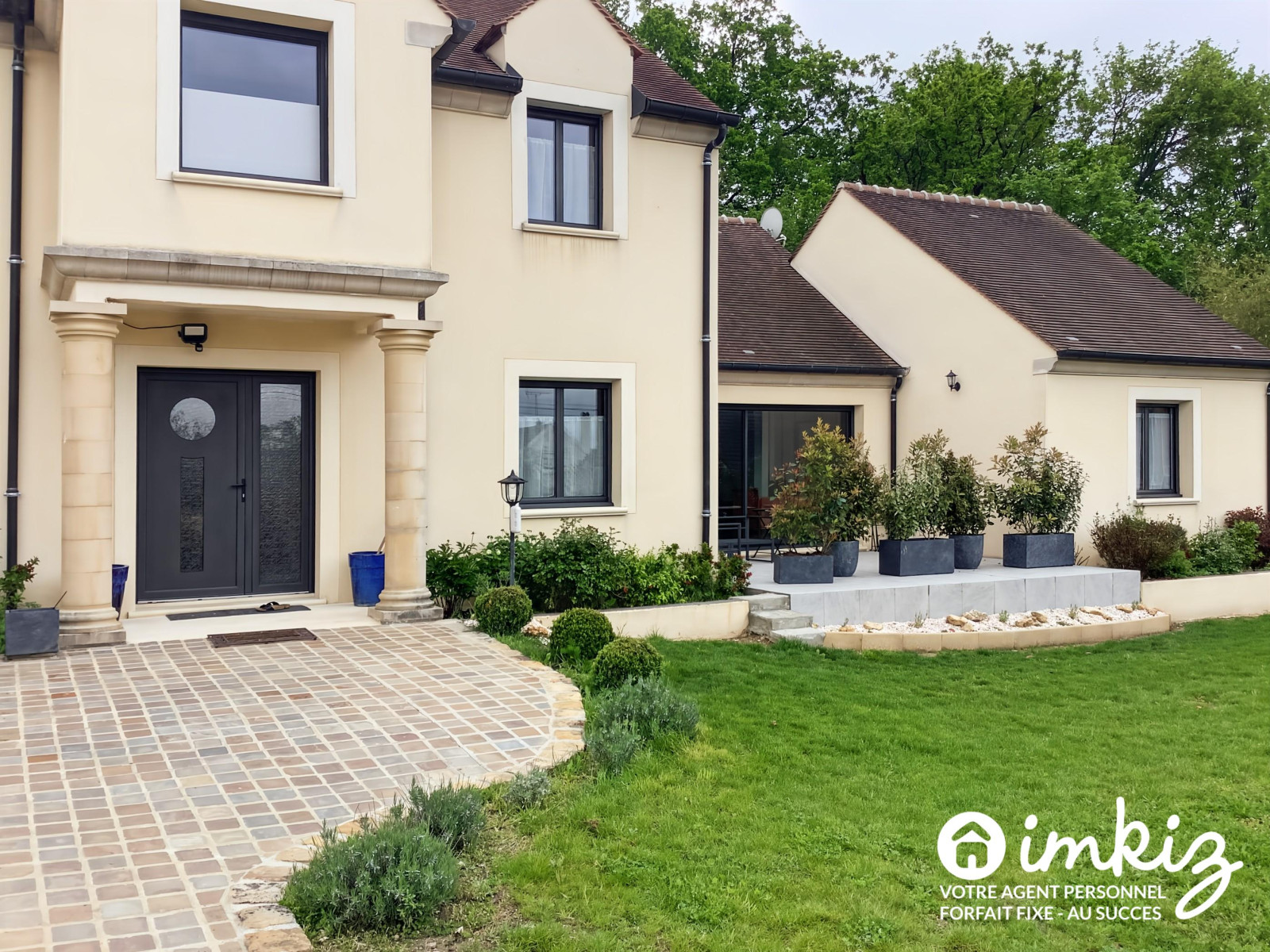 
                                                Vente
                                                 Maison 7 pièces