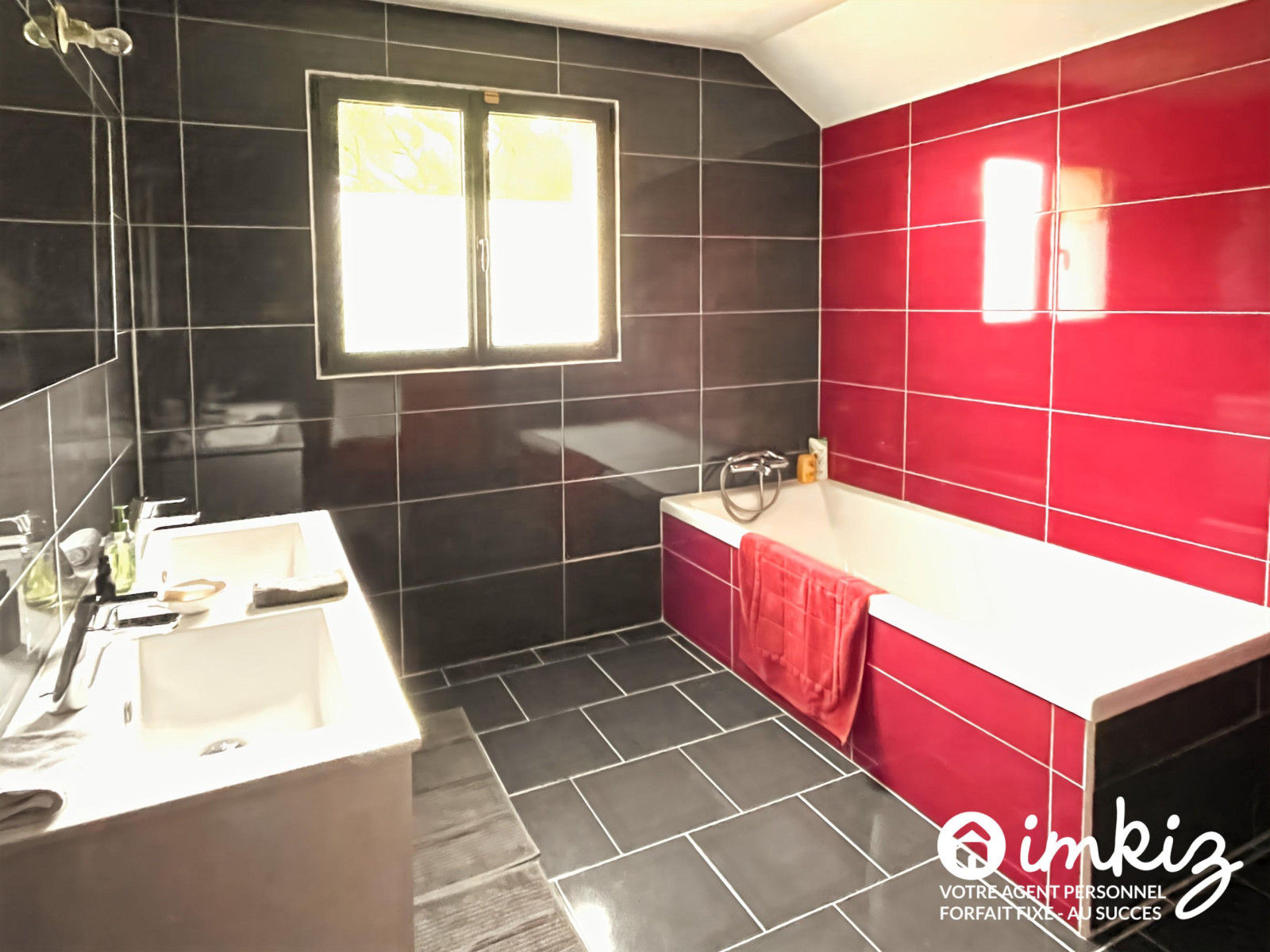 
                                                Vente
                                                 Maison 7 pièces