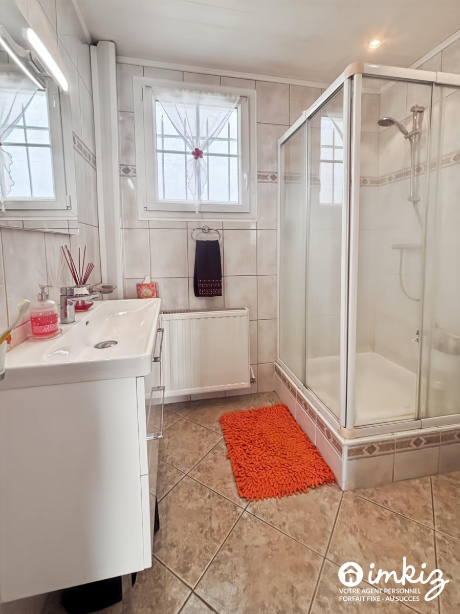 
                                                Vente
                                                 Maison 7 pièces