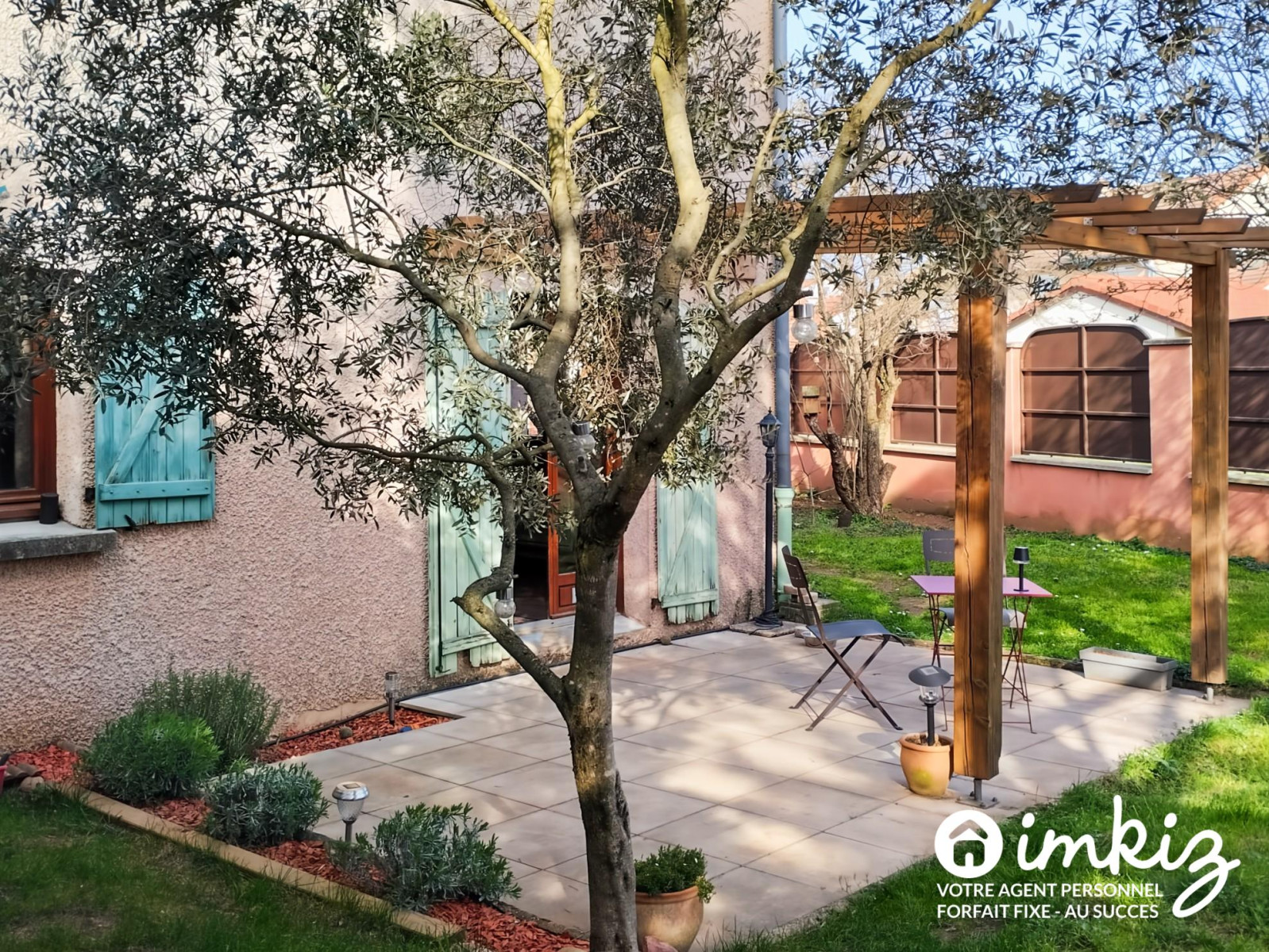 
                                                Vente
                                                 Maison 7 pièces