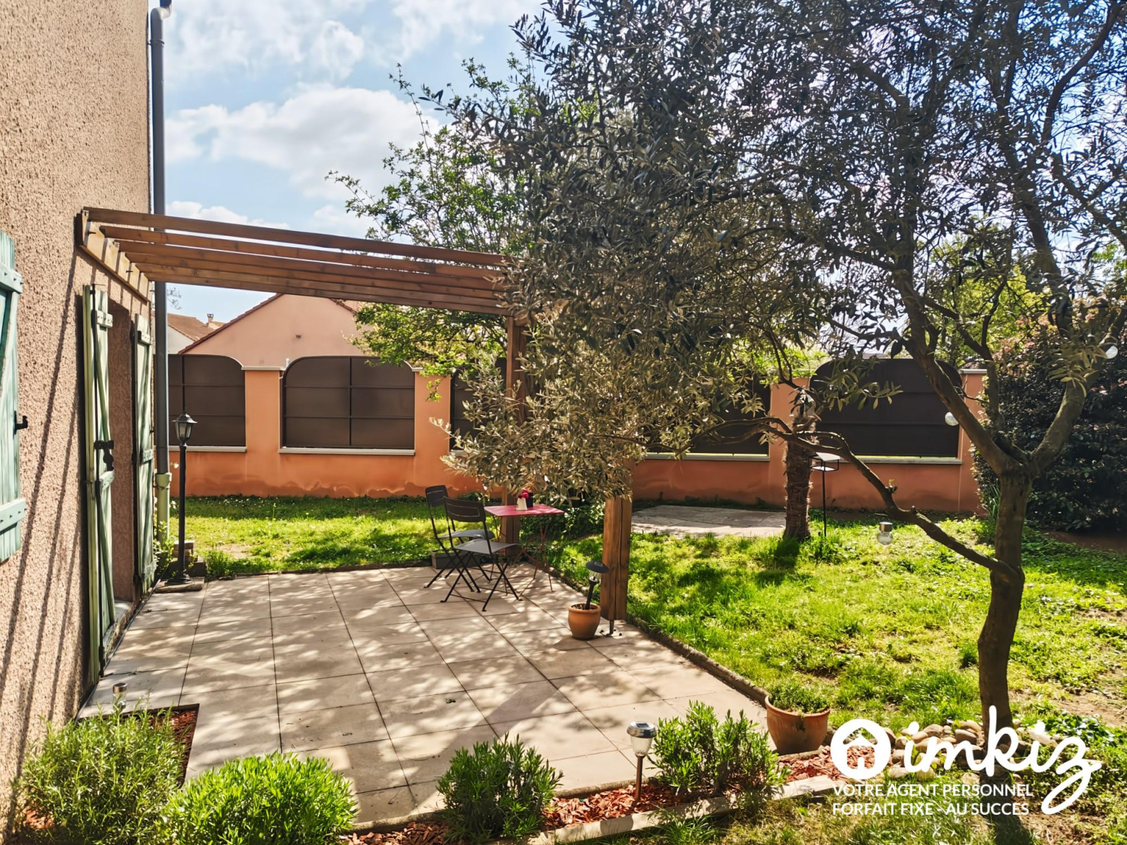 
                                                Vente
                                                 Maison 7 pièces