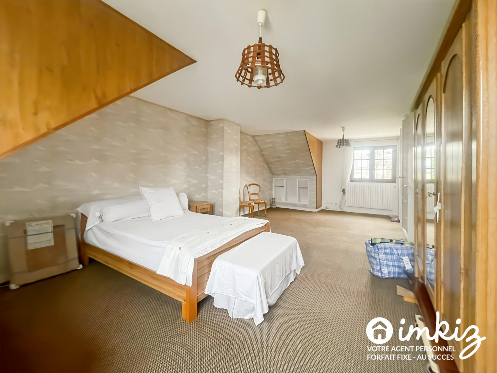 
                                                Vente
                                                 Maison 7 pièces