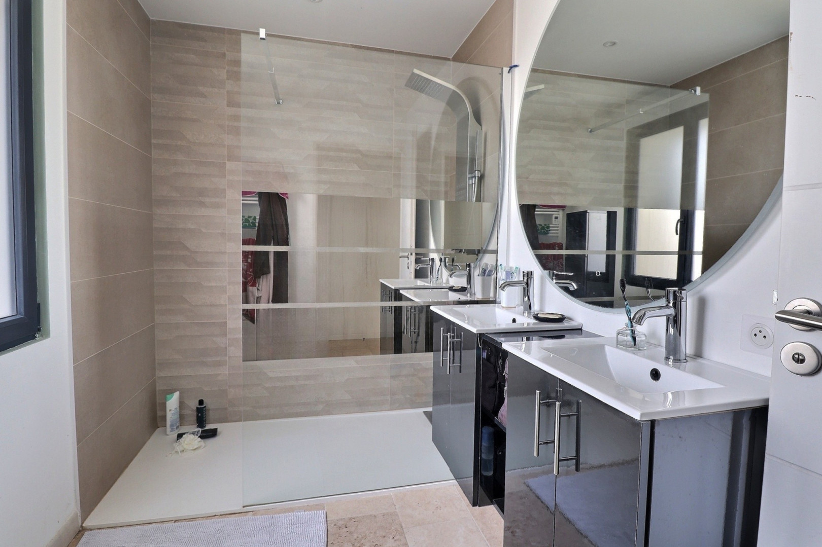 
                                                Vente
                                                 Maison 7 pièces