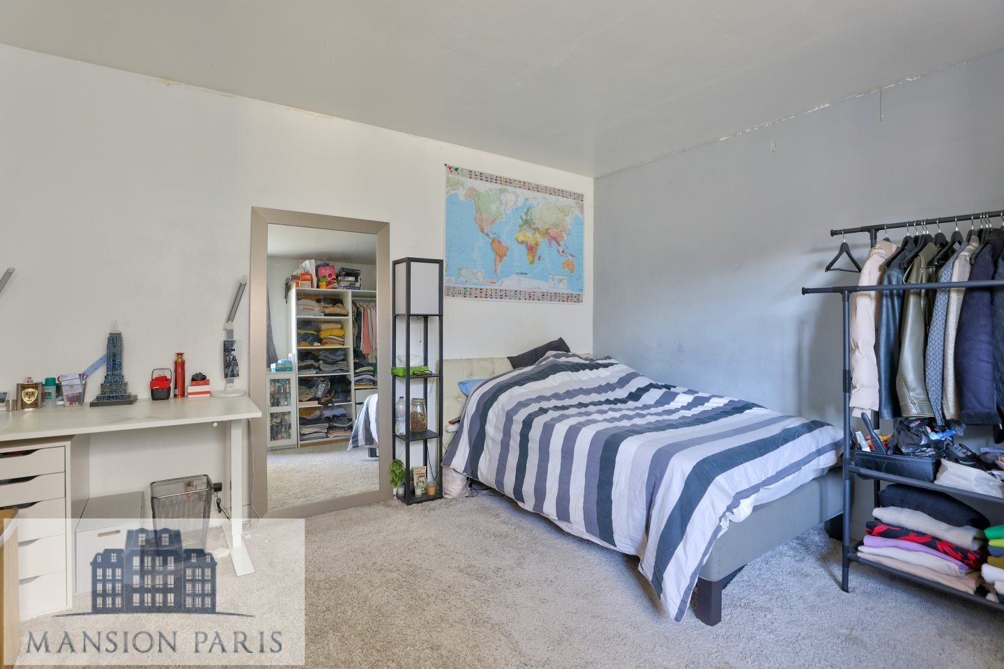 
                                                Vente
                                                 Maison 7 pièces