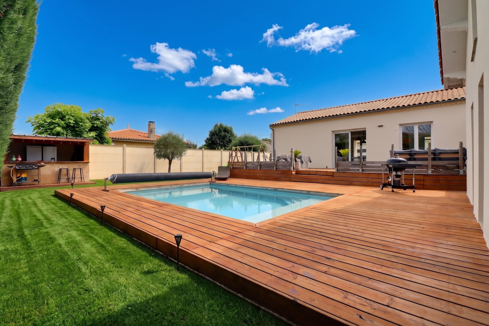 
                                                Vente
                                                 Maison 7 pièces