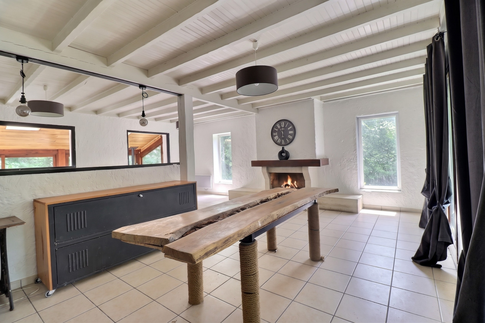 
                                                Vente
                                                 Maison 7 pièces
