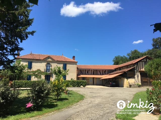 
                                                Vente
                                                 Maison 7 pièces