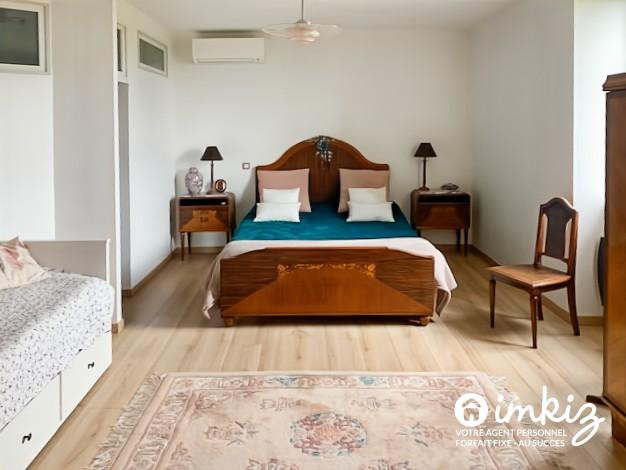 
                                                Vente
                                                 Maison 7 pièces