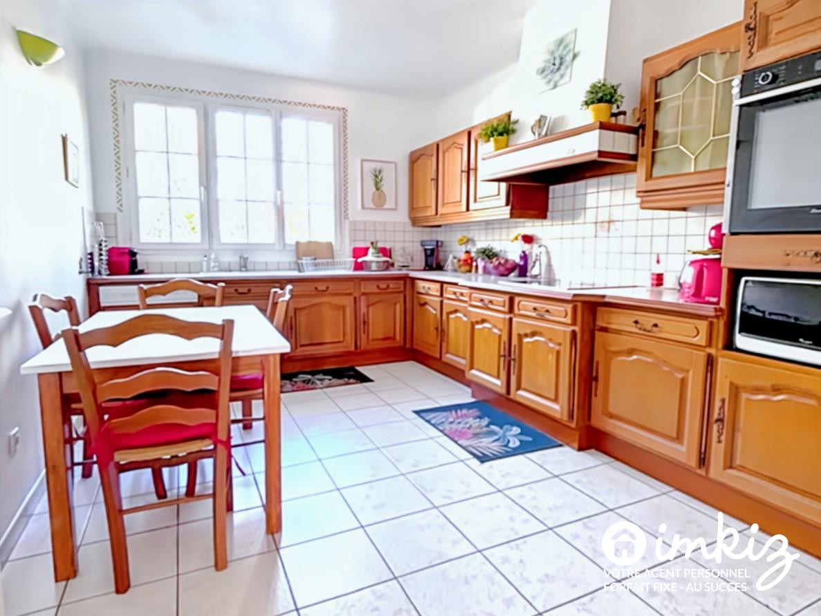 
                                                Vente
                                                 Maison 7 pièces