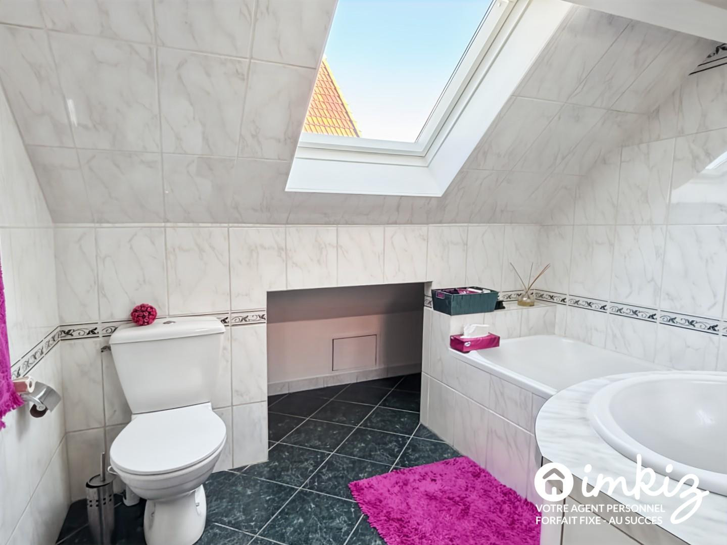 
                                                Vente
                                                 Maison 7 pièces