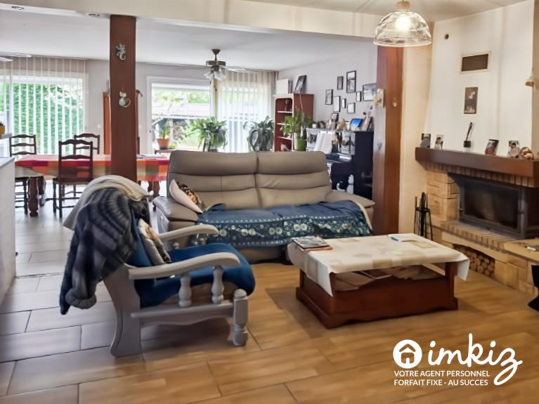 
                                                Vente
                                                 Maison 7 pièces