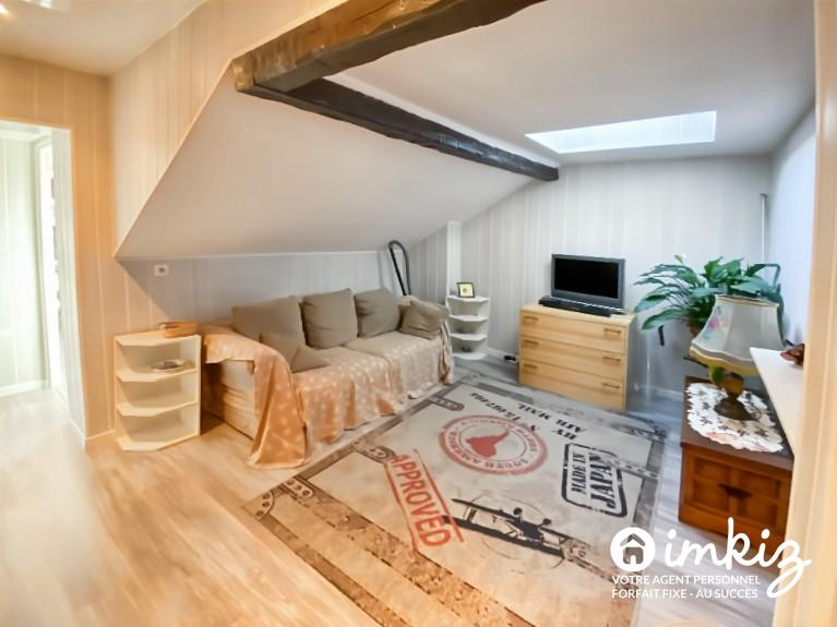
                                                Vente
                                                 Maison 7 pièces