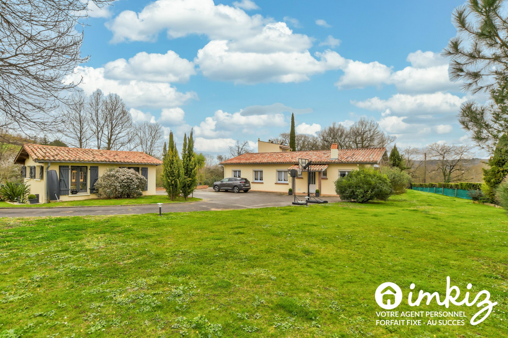 
                                                Vente
                                                 Maison 7 pièces avec dépendance et pigeonnier