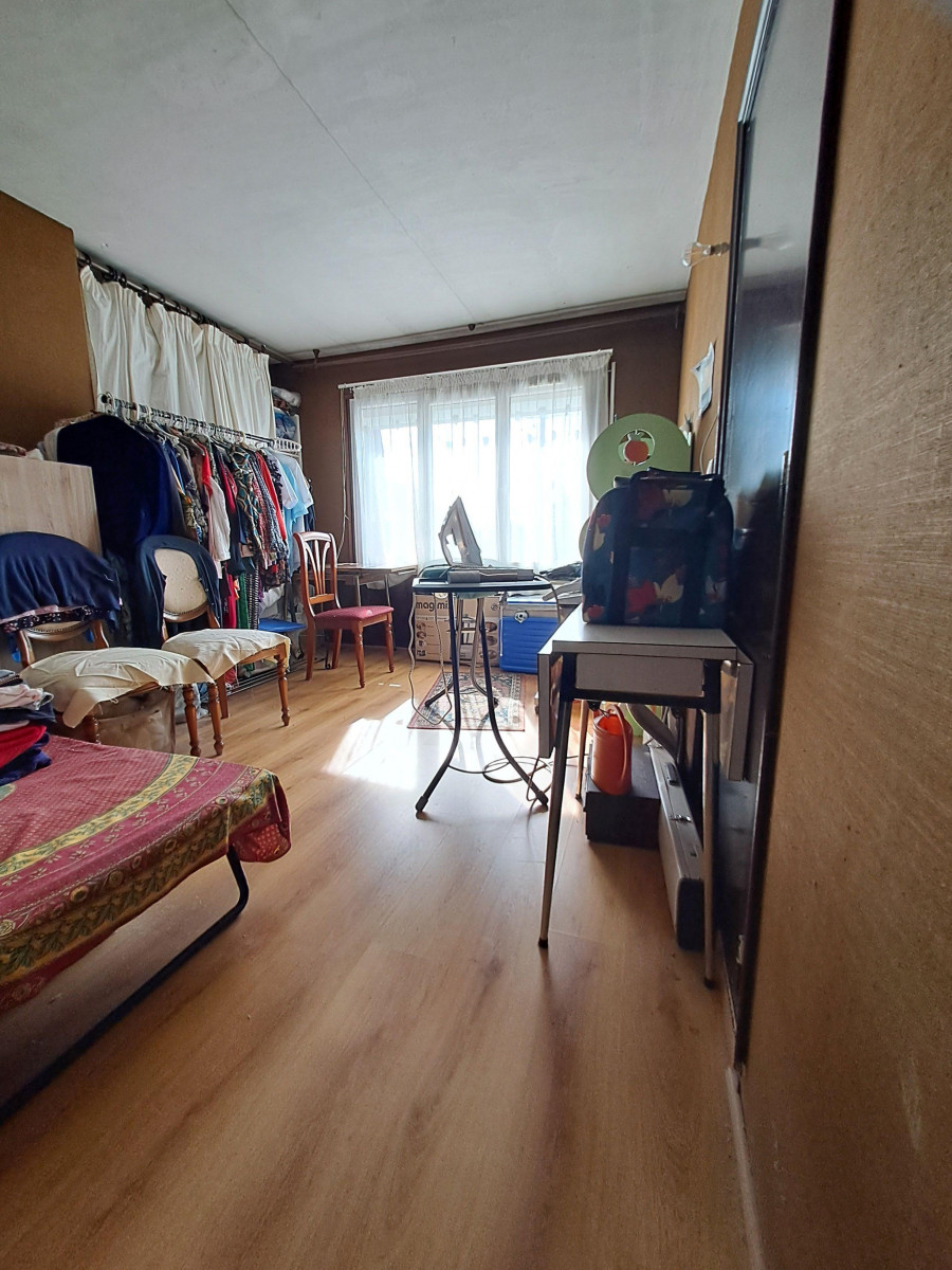 
                                                Vente
                                                 Maison 7 pièces, calme, grands volumes, lumineuse