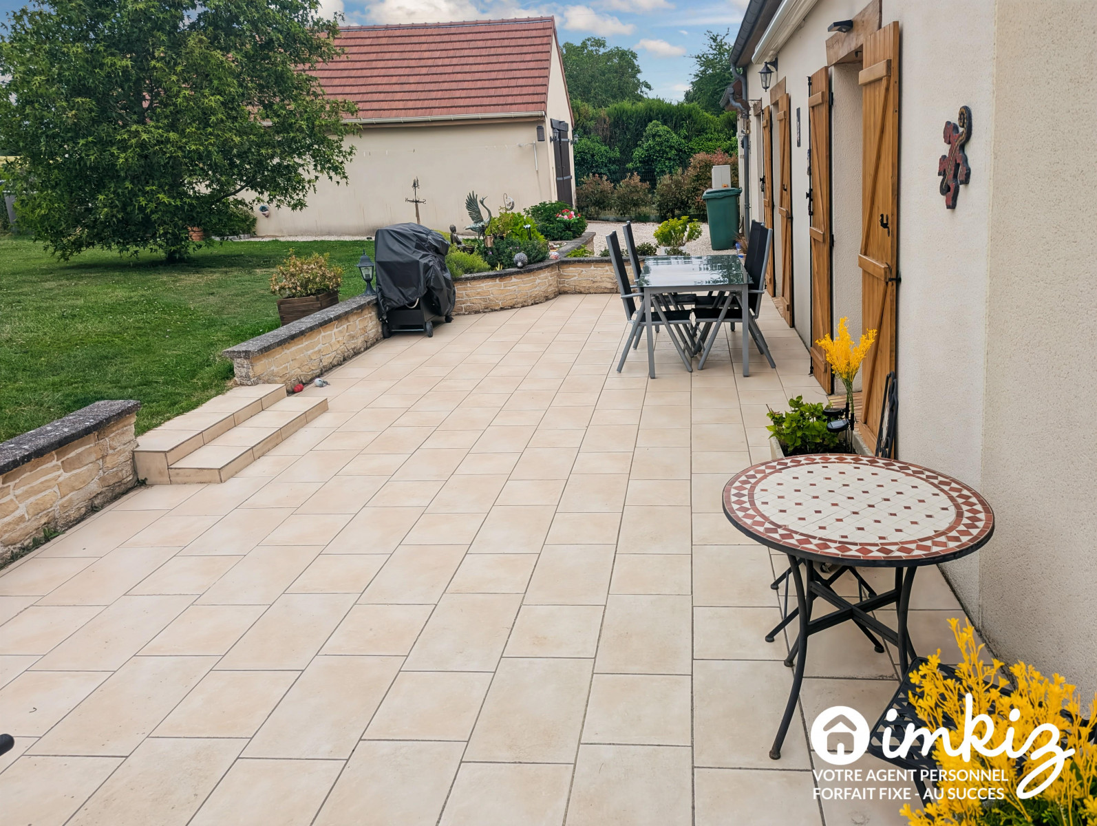 
                                                Vente
                                                 Maison 7 pièces  en excellent état sur jardin