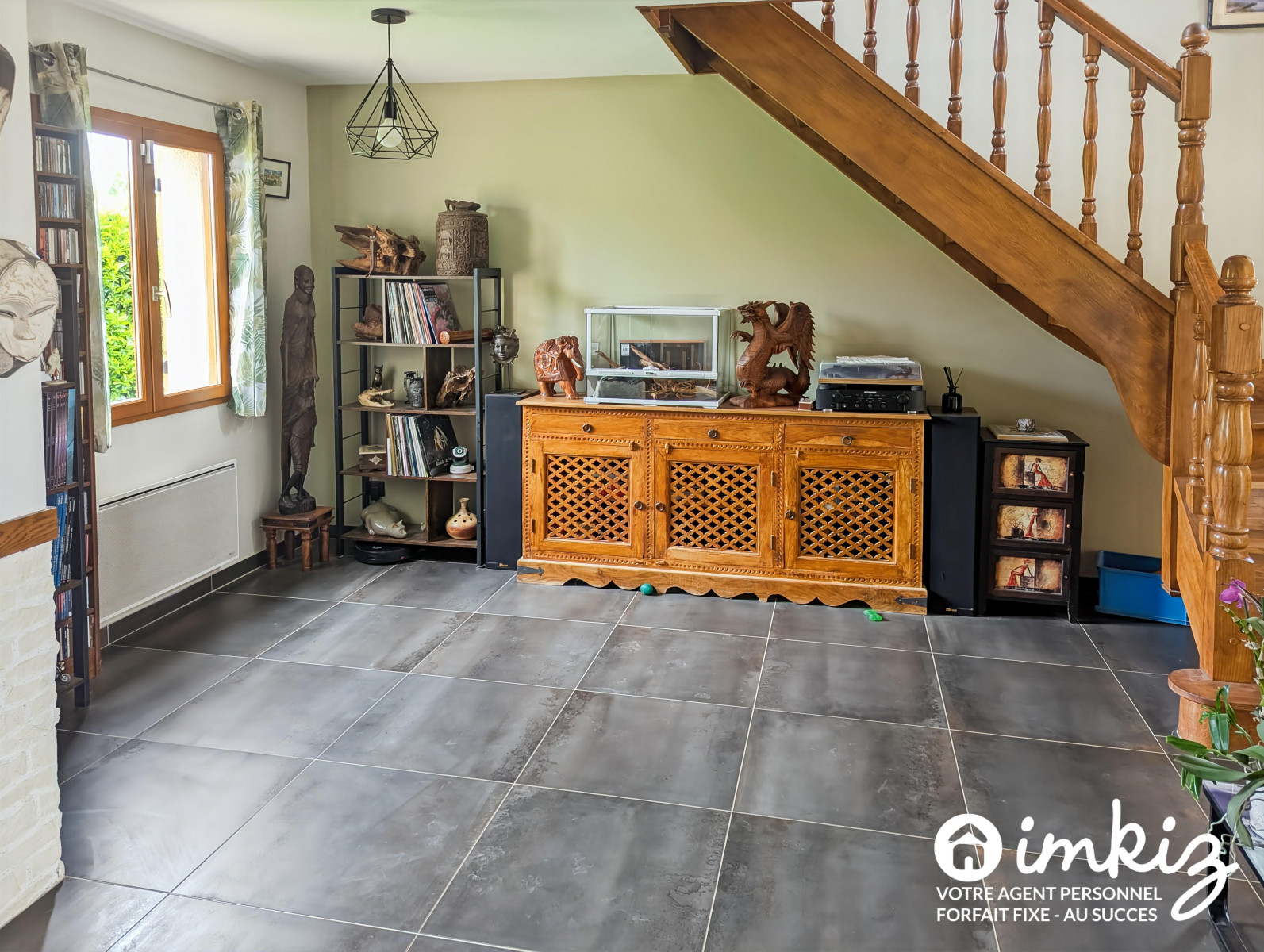 
                                                Vente
                                                 Maison 7 pièces  en excellent état sur jardin