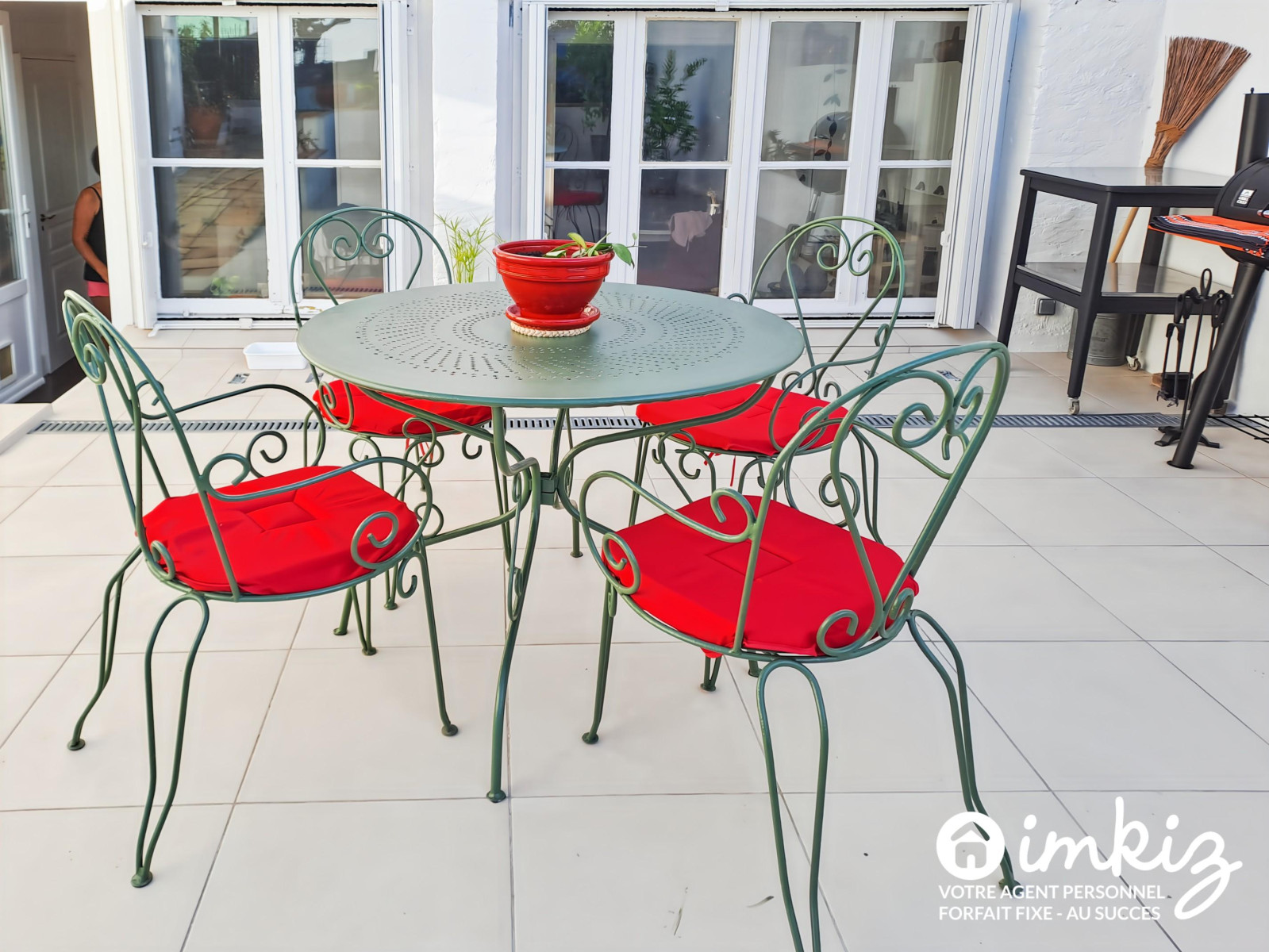 
                                                Vente
                                                 Maison 7 pièces entièrement rénovée