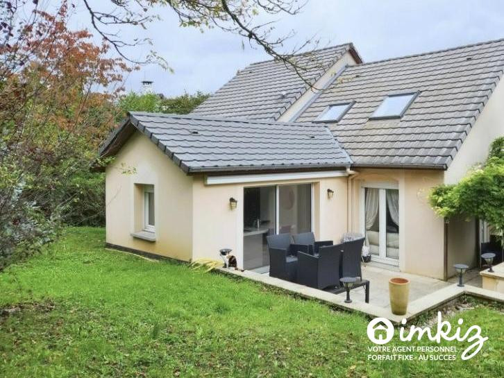 
                                                Vente
                                                 Maison 7 pièces, jardin, garage 2 voitures