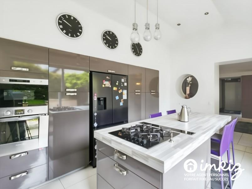 
                                                Vente
                                                 Maison 7 pièces, jardin, garage 2 voitures