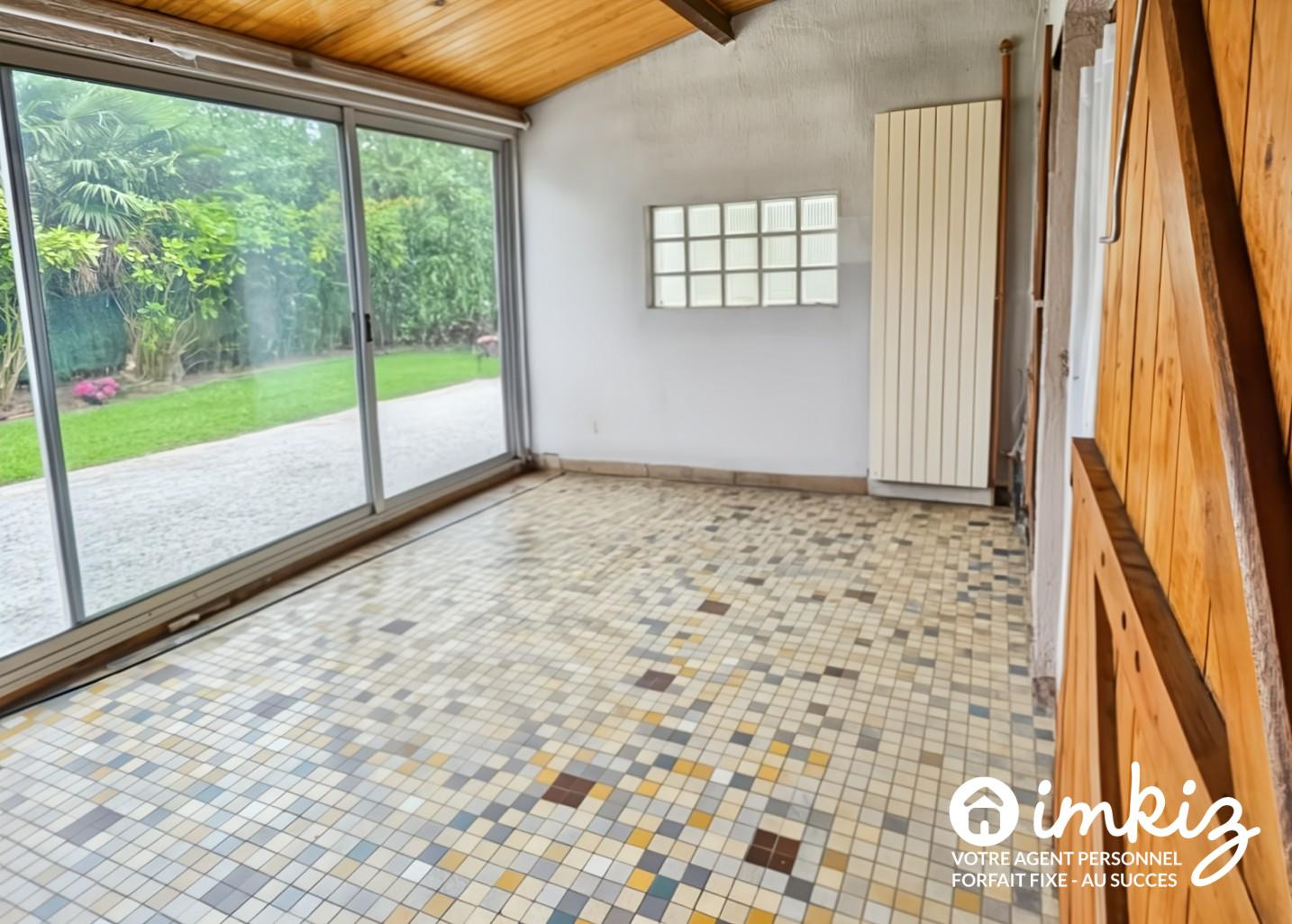 
                                                Vente
                                                 Maison 7 pièces sur grande parcelle arborée