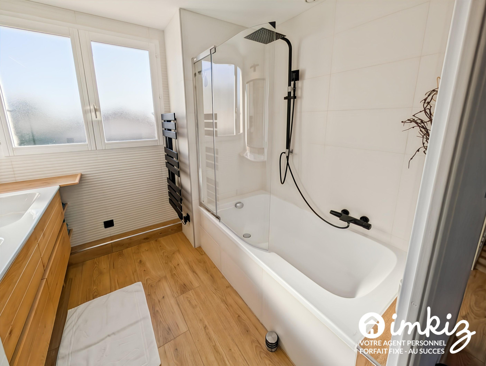 
                                                Vente
                                                 Maison 7pièces, jardin et garage