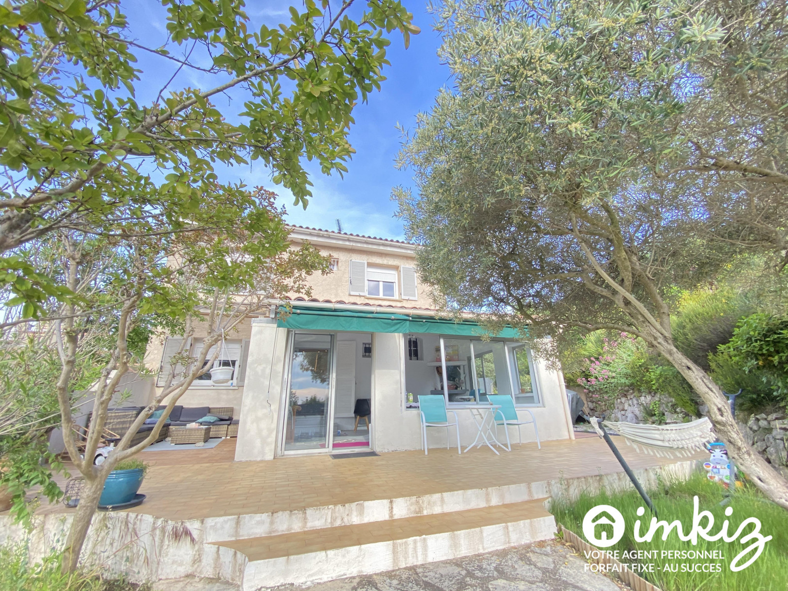 
                                                Vente
                                                 Maison 8 pièces