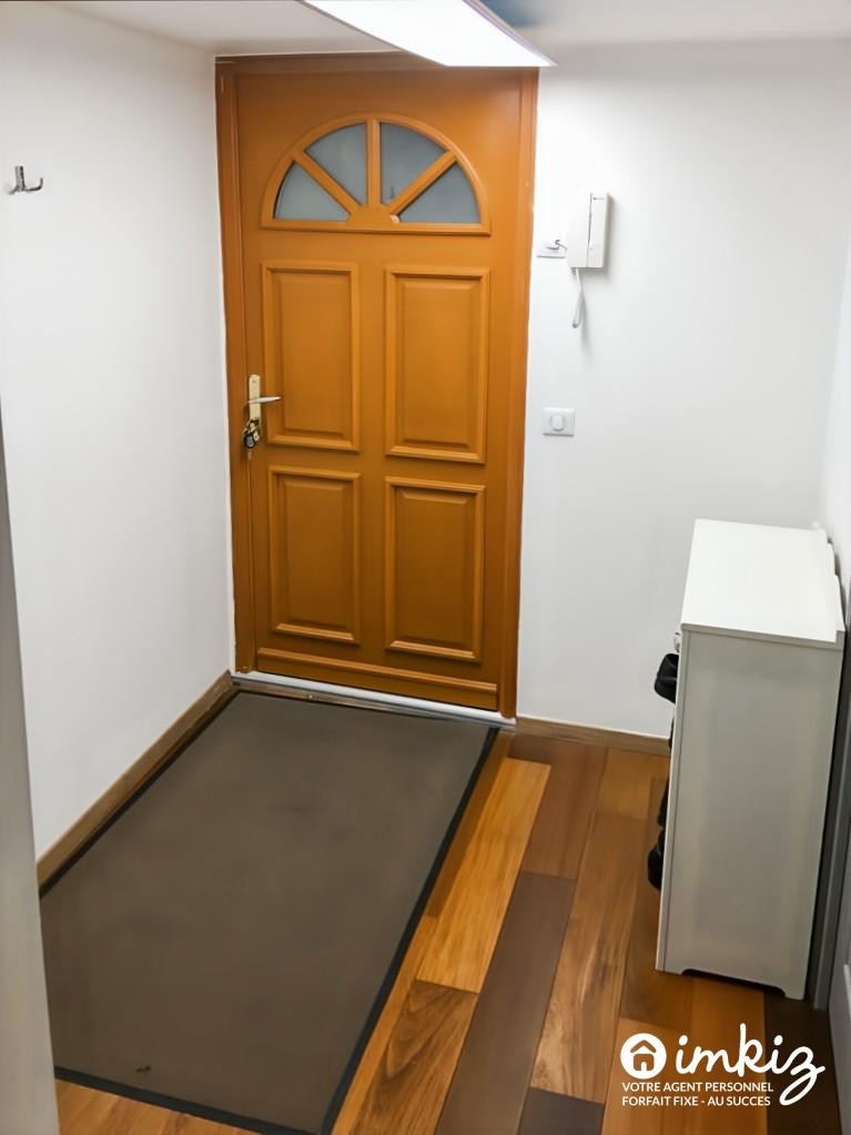 
                                                Vente
                                                 Maison 8 pièces