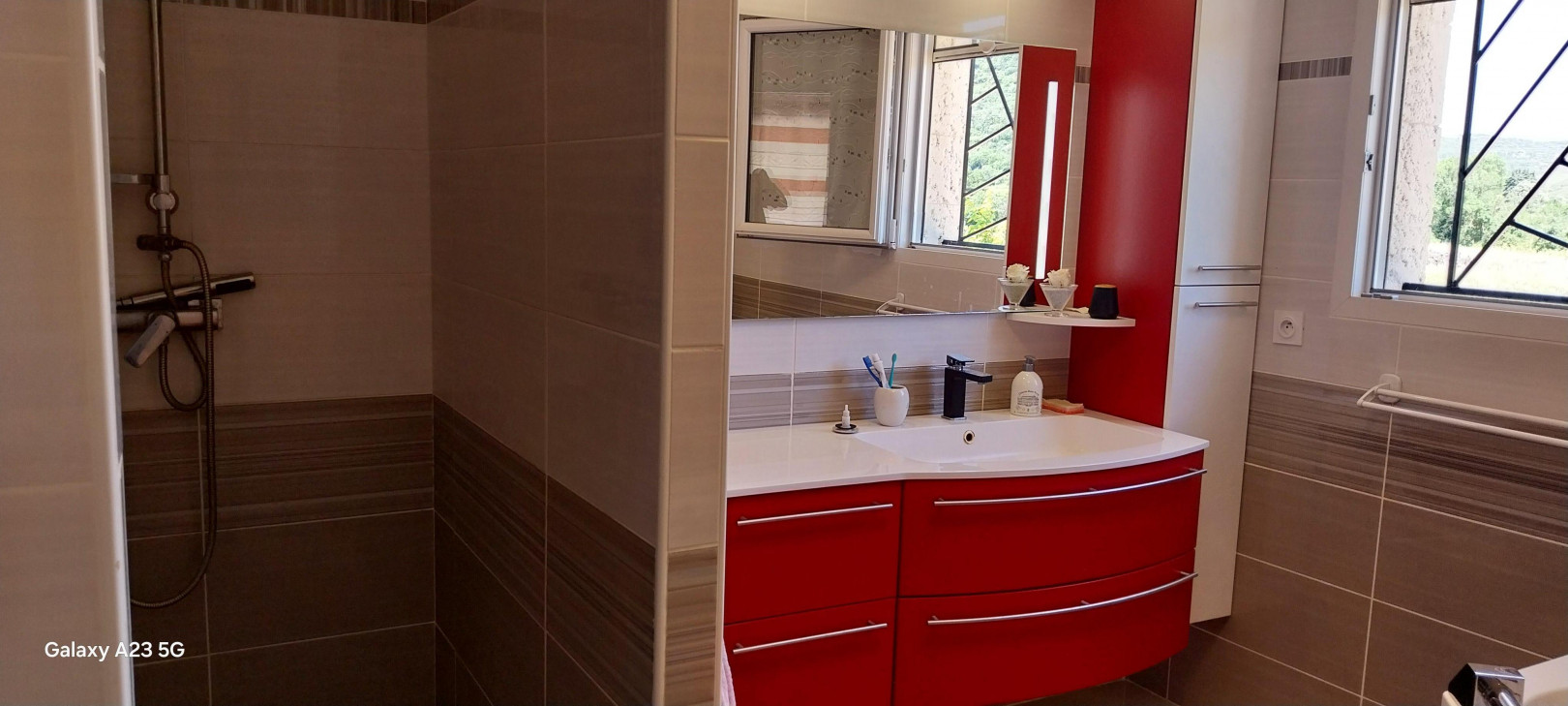 
                                                Vente
                                                 Maison 8 pièces