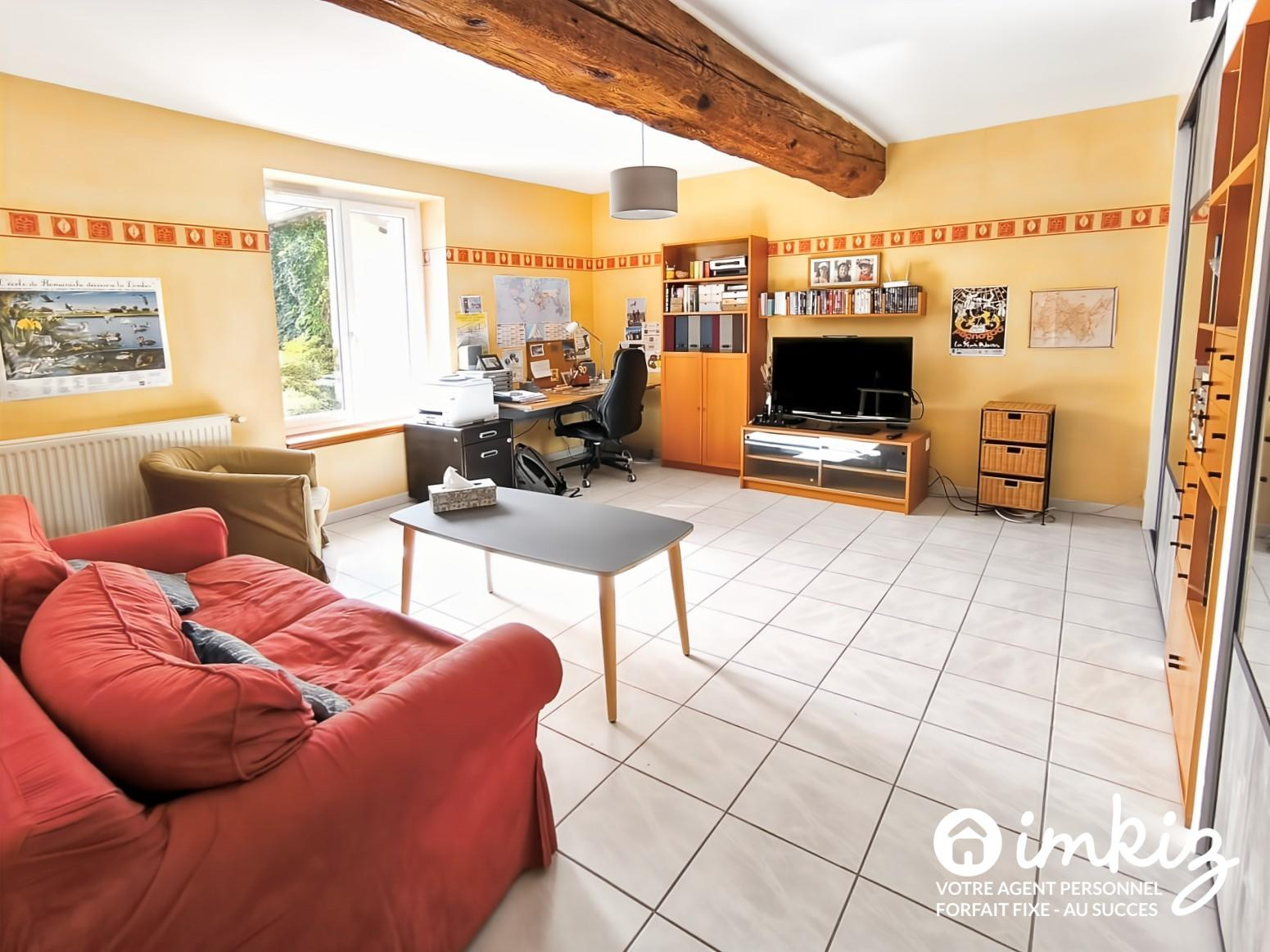 
                                                Vente
                                                 Maison 8 pièces