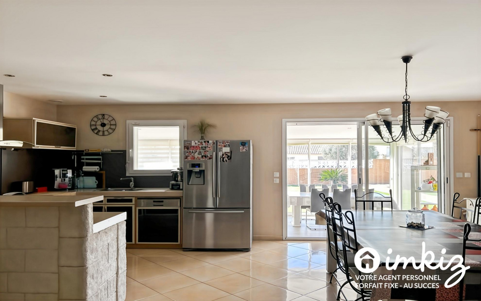 
                                                Vente
                                                 Maison 8 pièces