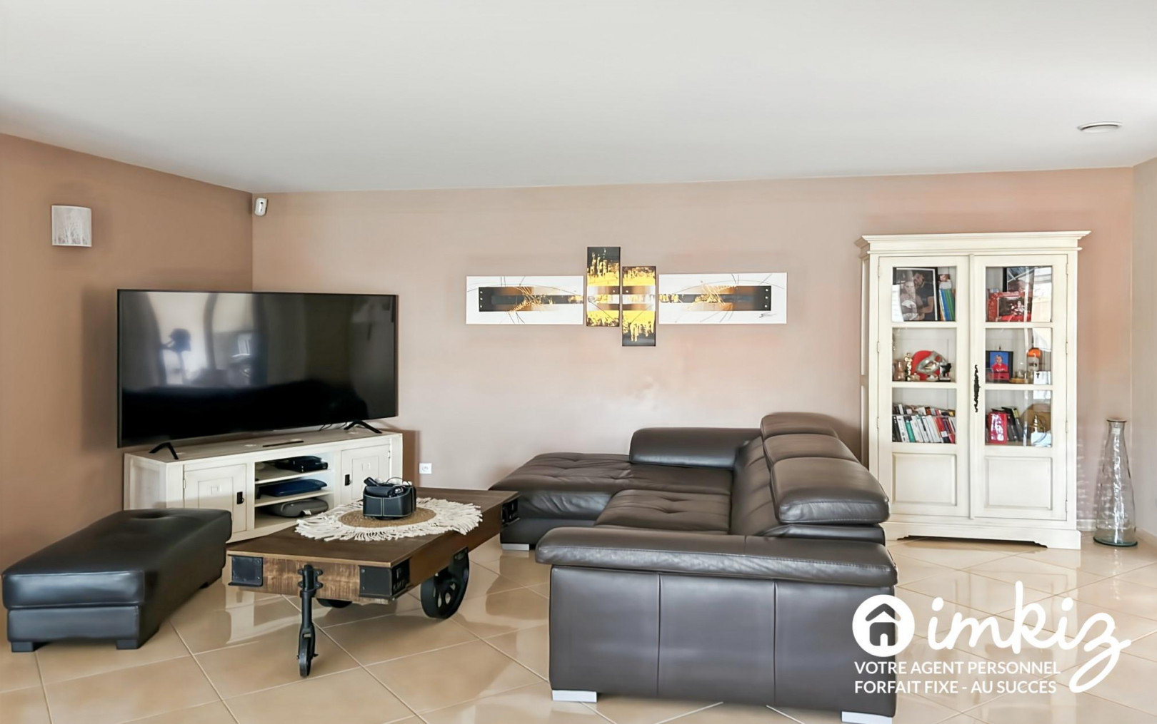 
                                                Vente
                                                 Maison 8 pièces