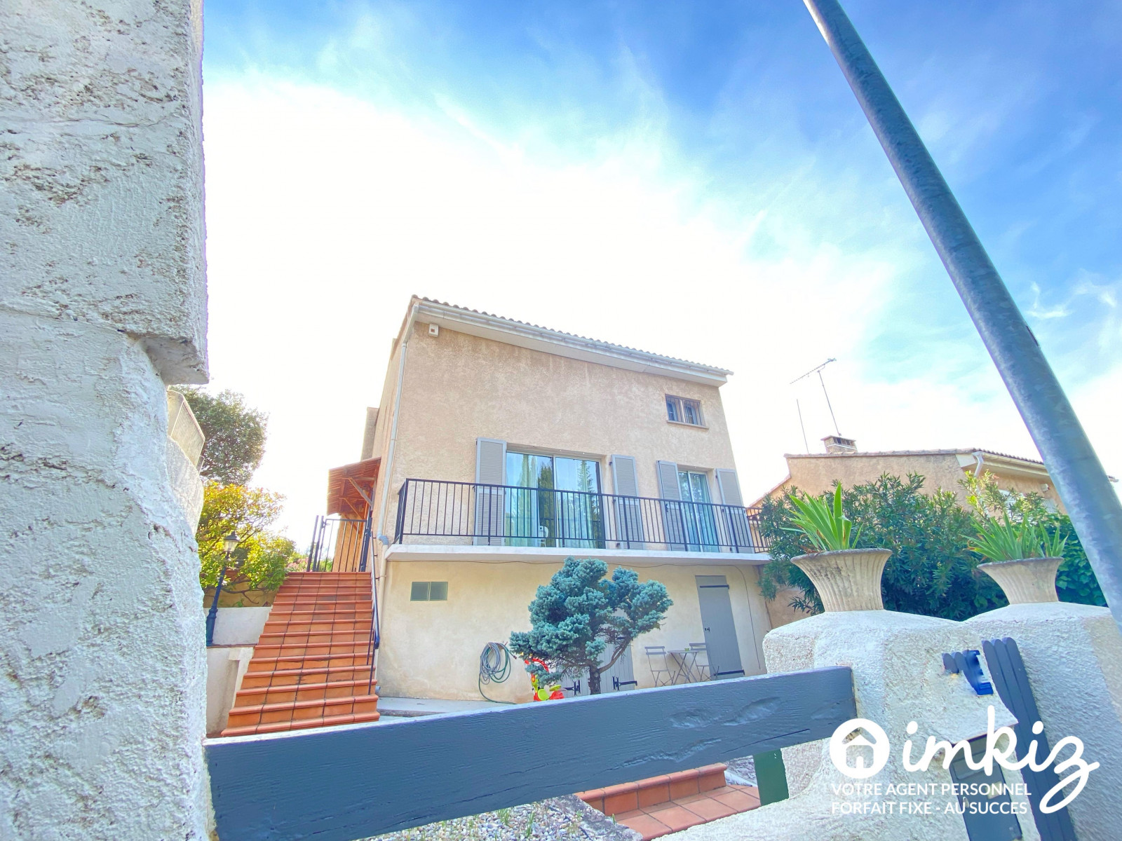 
                                                Vente
                                                 Maison 8 pièces