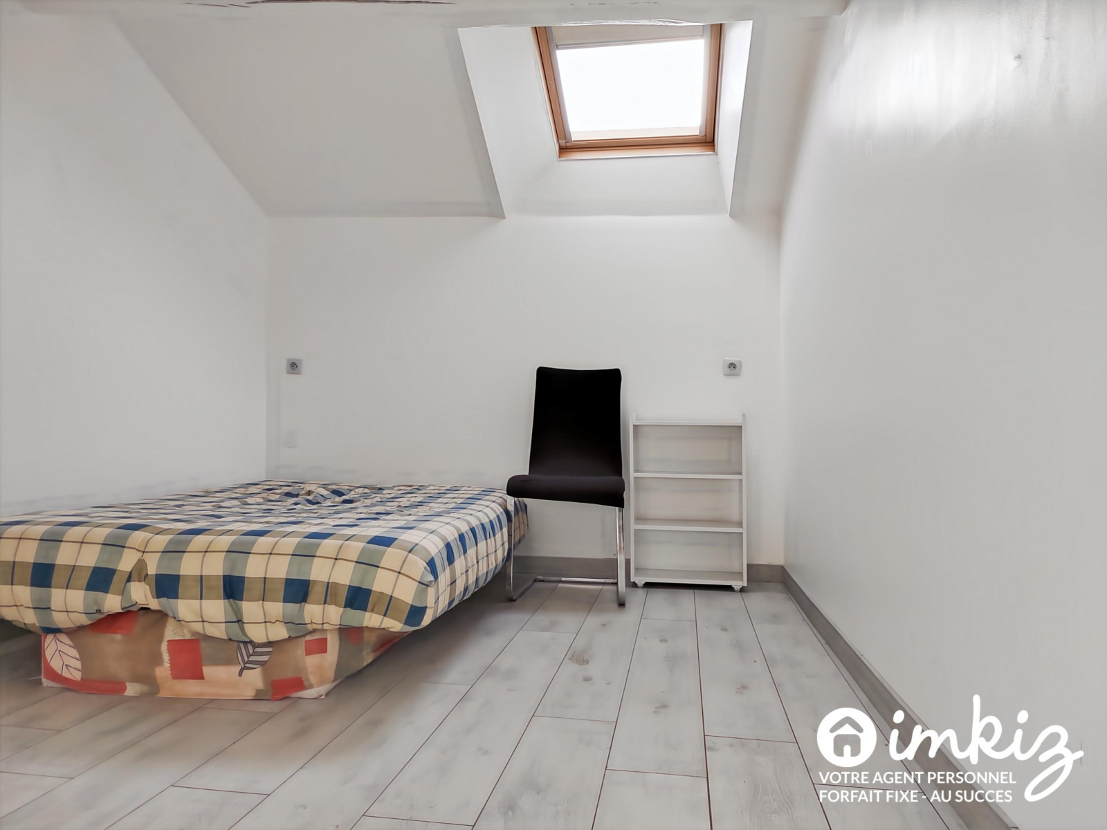 
                                                Vente
                                                 Maison 8 pièces