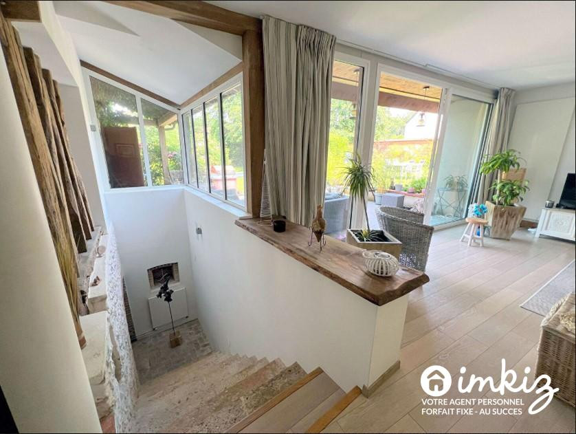 
                                                Vente
                                                 Maison 8 pièces