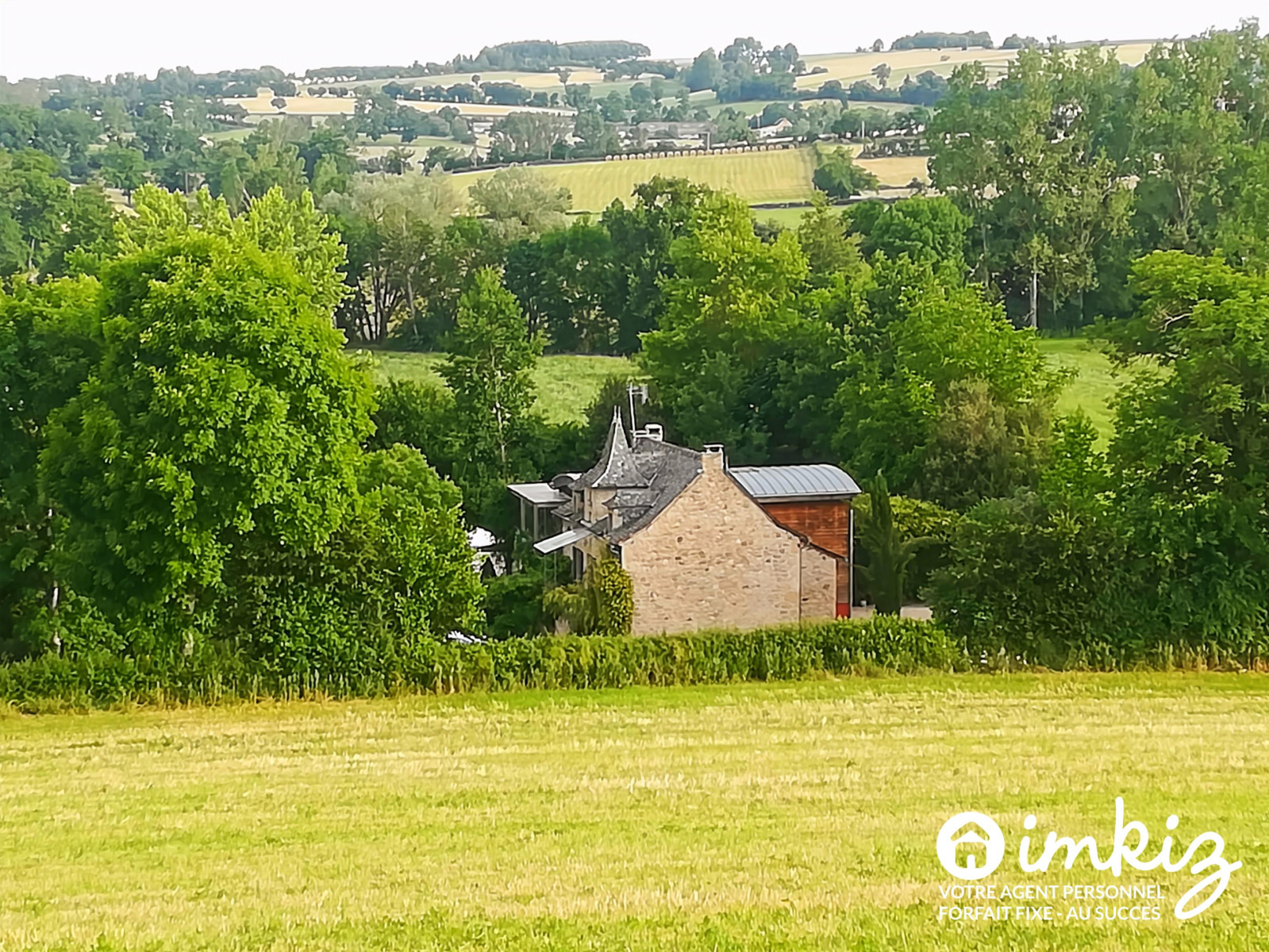 
                                                Vente
                                                 Maison 8 pièces