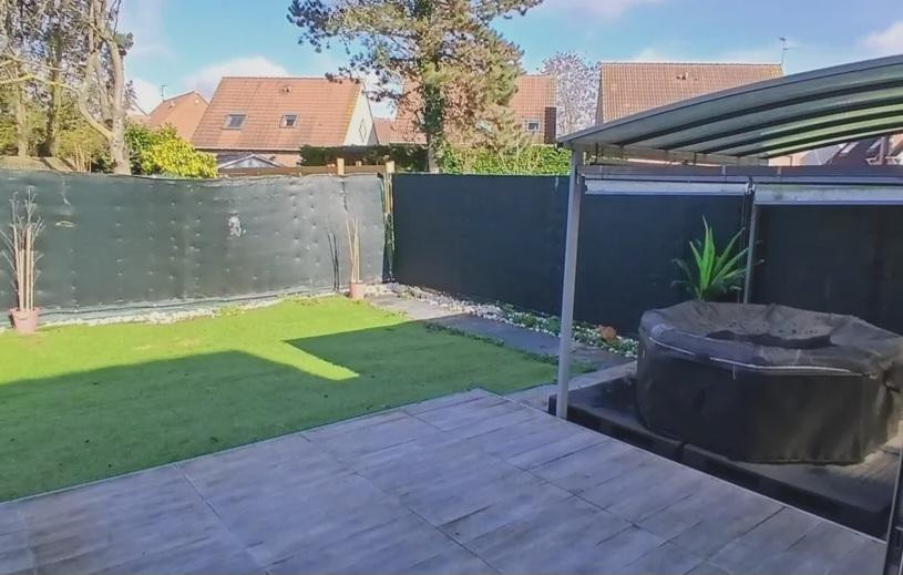 
                                                Vente
                                                 Maison 8 pièces