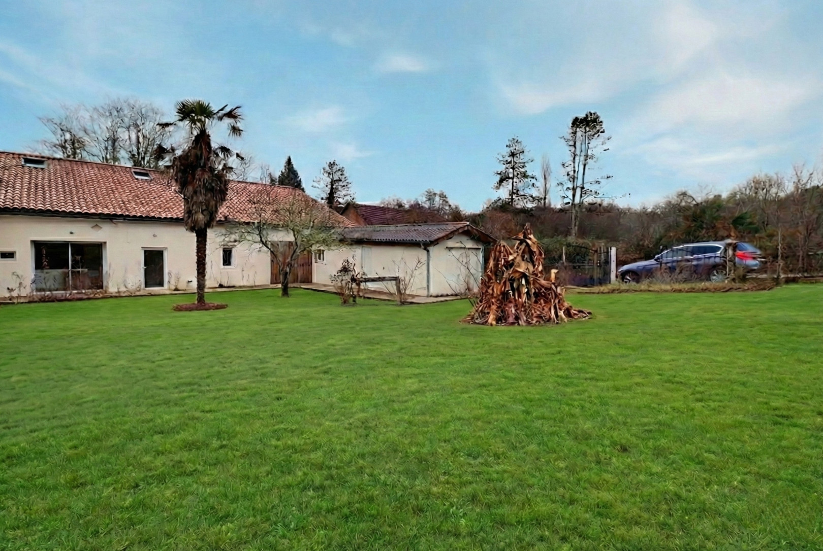 
                                                Vente
                                                 Maison 8 pièces