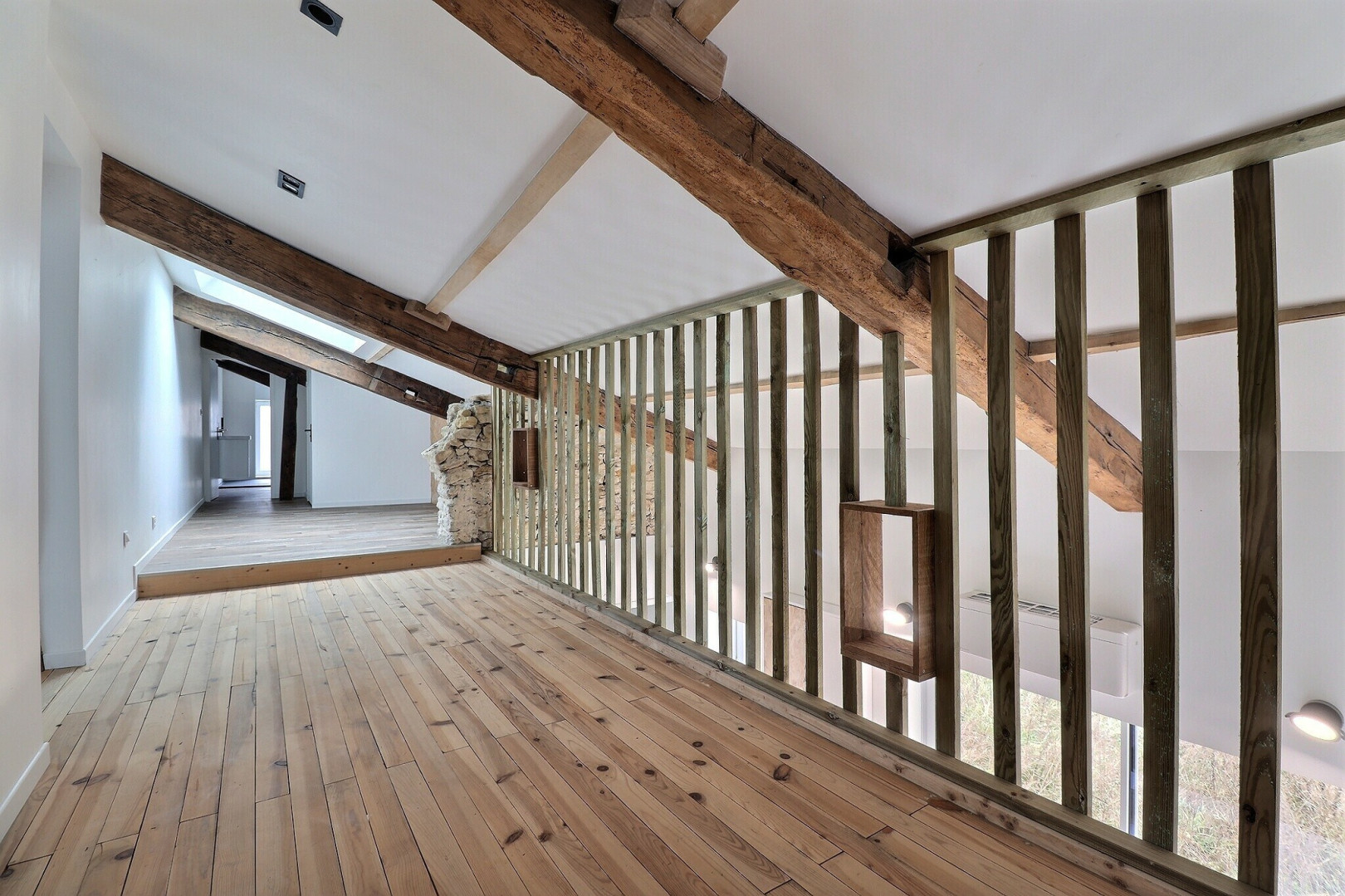 
                                                Vente
                                                 Maison 8 pièces