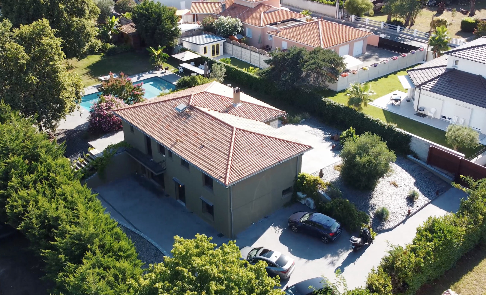 
                                                Vente
                                                 Maison 8 pièces