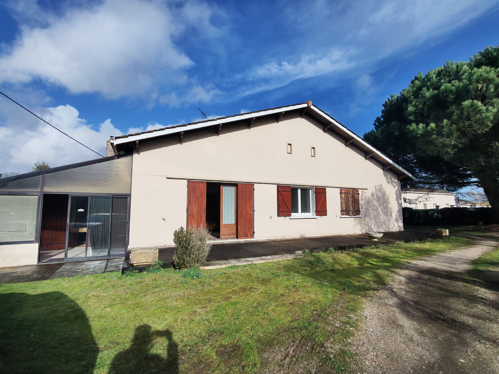 
                                                Vente
                                                 Maison 8 pièces