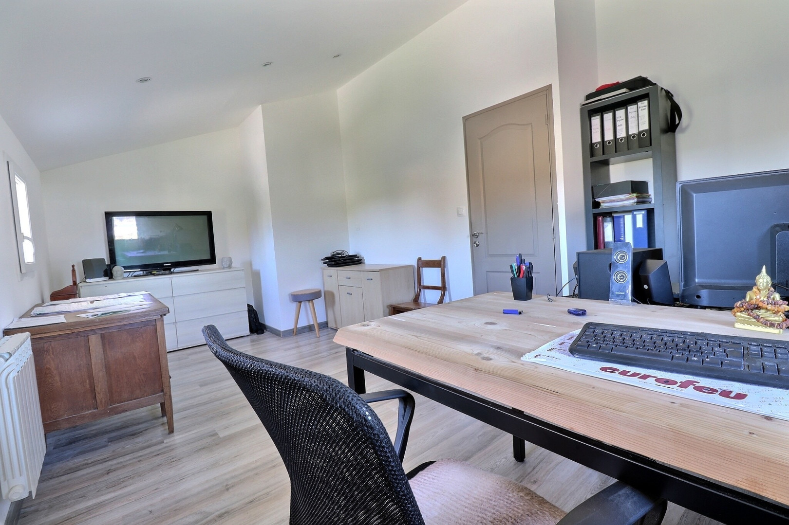 
                                                Vente
                                                 Maison 8 pièces