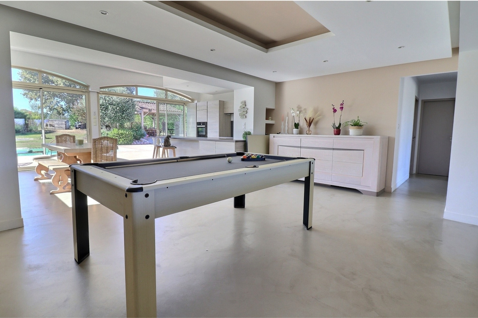 
                                                Vente
                                                 Maison 8 pièces