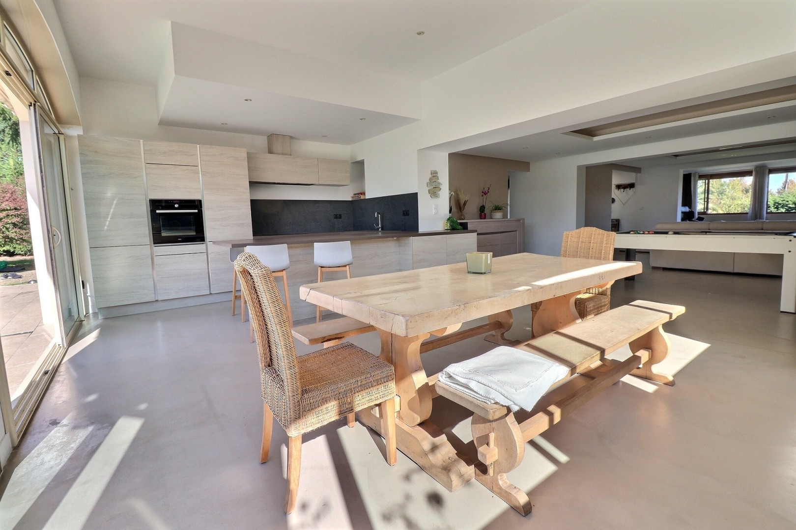 
                                                Vente
                                                 Maison 8 pièces