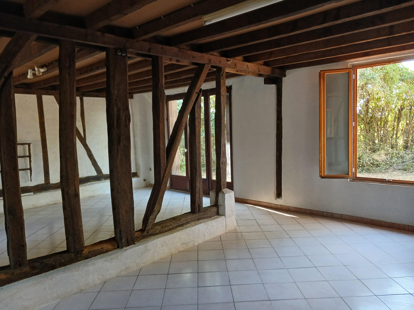 
                                                Vente
                                                 Maison 8 pièces